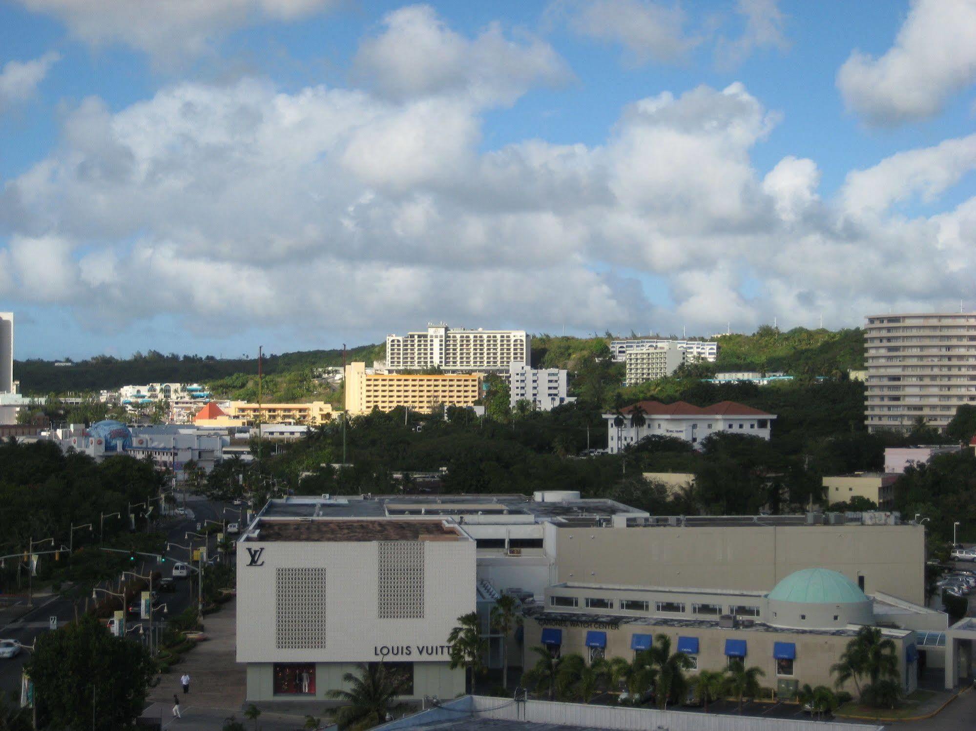 Grand Plaza Hotel Tumon Eksteriør billede